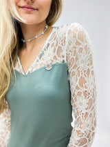 Stella| Longsleeve | Spitze| Uni